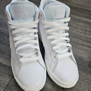 Women's nike hightops size 8